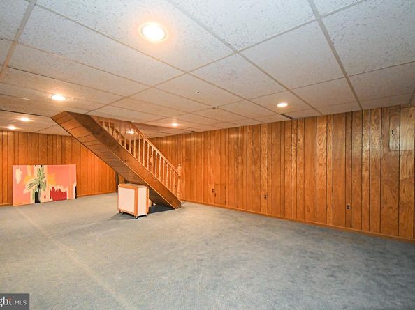 227 Barclay Circle, Cheltenham PA 19012