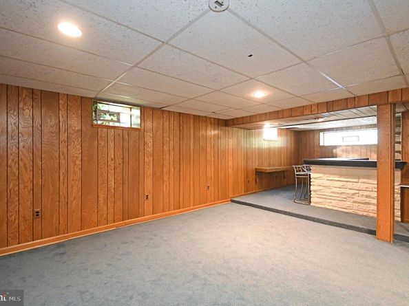 227 Barclay Circle, Cheltenham PA 19012