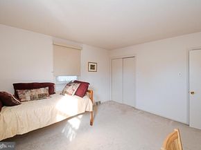 227 Barclay Circle, Cheltenham PA 19012