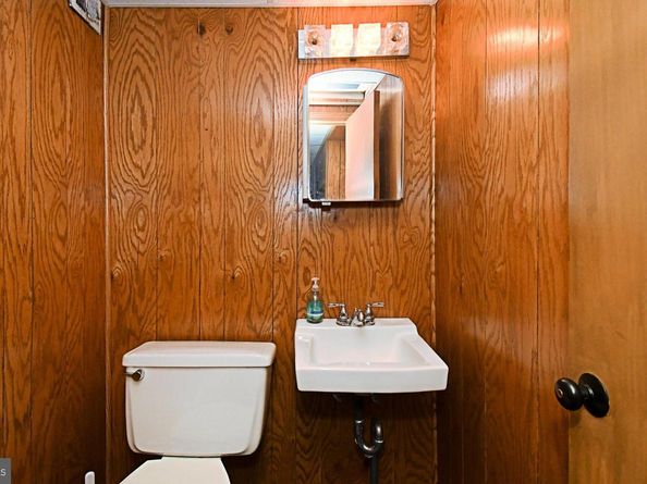 227 Barclay Circle, Cheltenham PA 19012