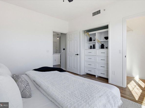 1591 Spring Gate Drive 3406, Mclean VA 22102