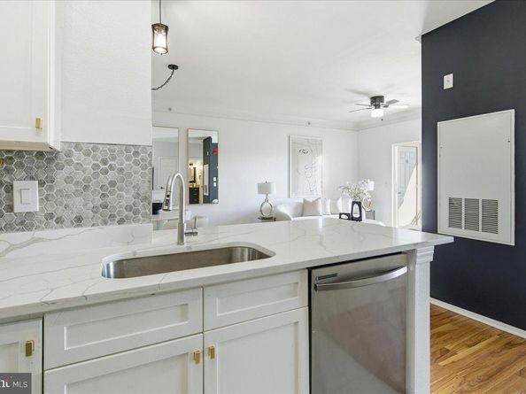 1591 Spring Gate Drive 3406, Mclean VA 22102