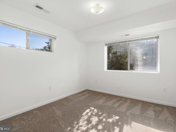 4110 Ames Street NE 101, Washington DC 20019