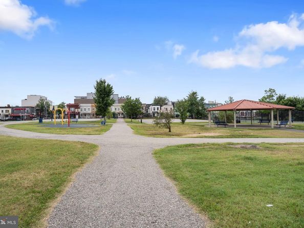 653 Irving Street NW 7, Washington DC 20010