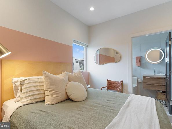 653 Irving Street NW 7, Washington DC 20010