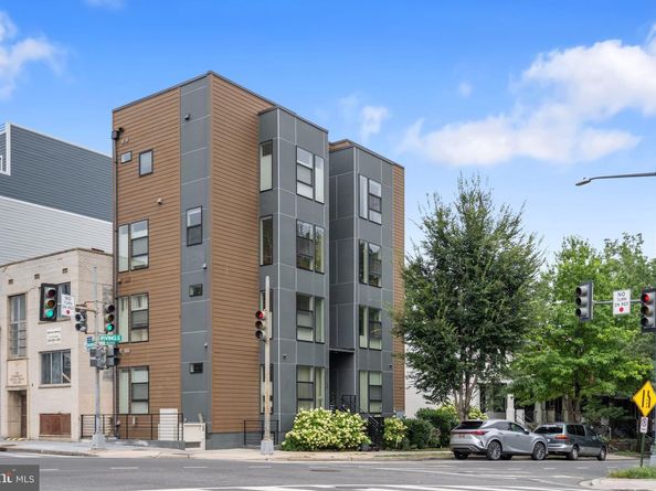 653 Irving Street NW 7, Washington DC 20010