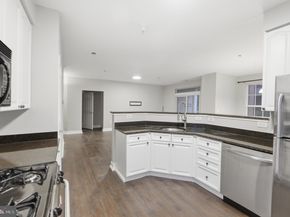 801 S Greenbrier Street 113, Arlington VA 22204