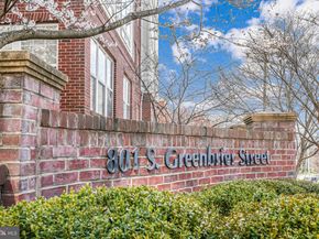 801 S Greenbrier Street 113, Arlington VA 22204