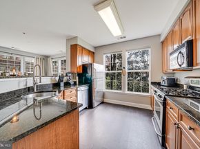 801 S Greenbrier Street 113, Arlington VA 22204