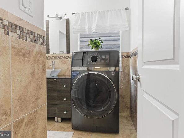 148 Rennard Street, Philadelphia PA 19116