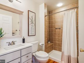 941 N Mckinley Road, Arlington VA 22205