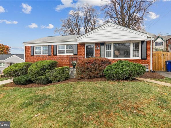 941 N Mckinley Road, Arlington VA 22205