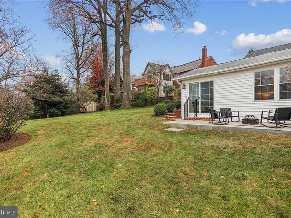 941 N Mckinley Road, Arlington VA 22205