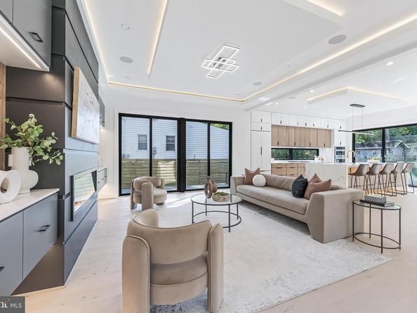 3215 Cofer Road, Falls Church VA 22042