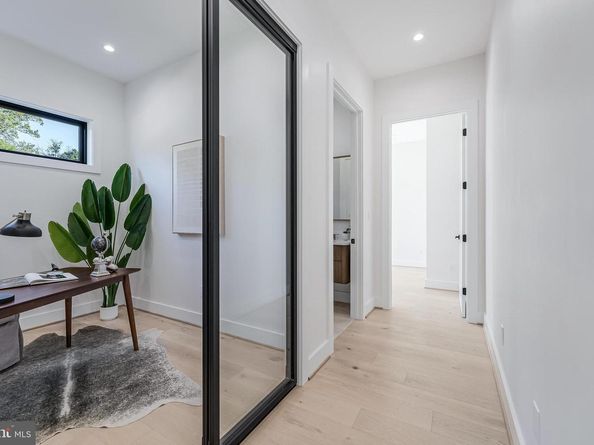 3215 Cofer Road, Falls Church VA 22042