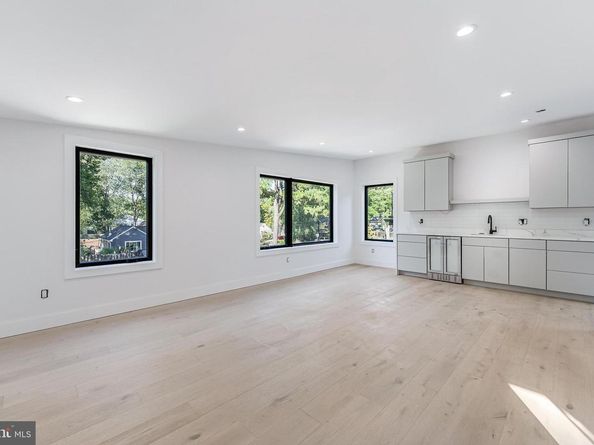 3215 Cofer Road, Falls Church VA 22042