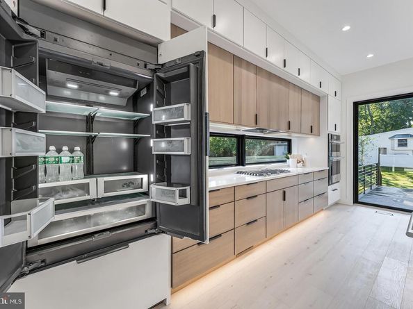 3215 Cofer Road, Falls Church VA 22042