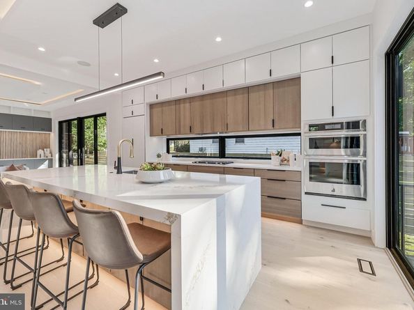 3215 Cofer Road, Falls Church VA 22042