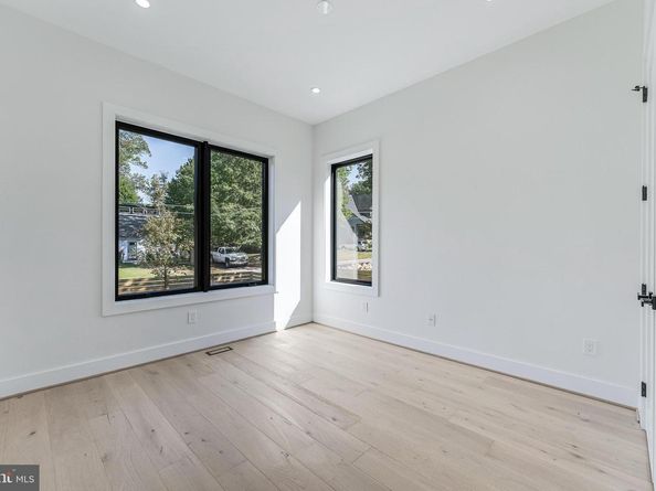 3215 Cofer Road, Falls Church VA 22042