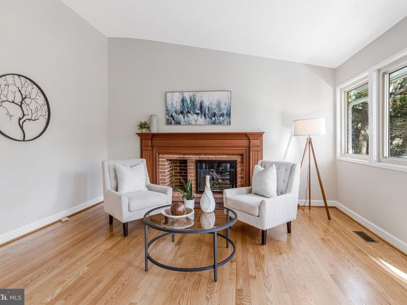 8309 Lilly Stone Drive, Bethesda MD 20817