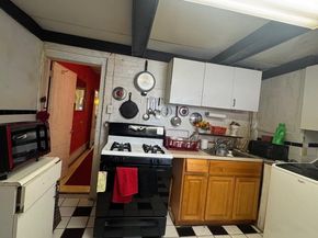 921 W Silver Street, Philadelphia PA 19133