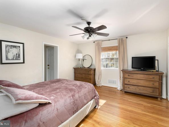 1104 Tuckahoe Lane, Alexandria VA 22302