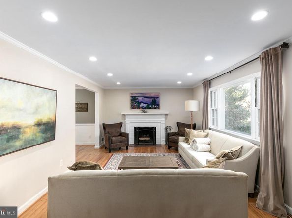 1104 Tuckahoe Lane, Alexandria VA 22302