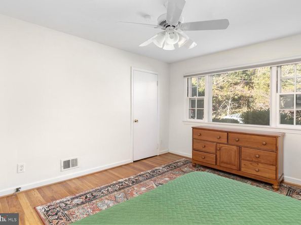 1104 Tuckahoe Lane, Alexandria VA 22302