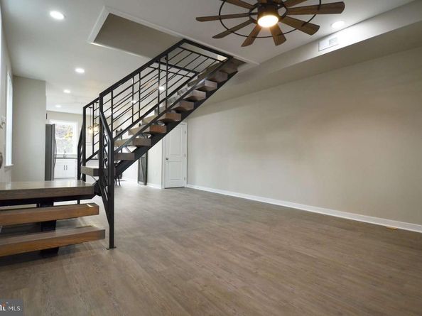 914 S 54TH Street, Philadelphia PA 19143