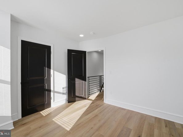 1829 E Airdrie Street, Philadelphia PA 19124