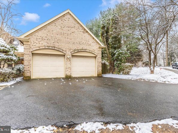 10120 Snowhill, Potomac MD 20854