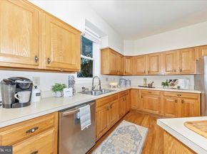 10120 Snowhill, Potomac MD 20854