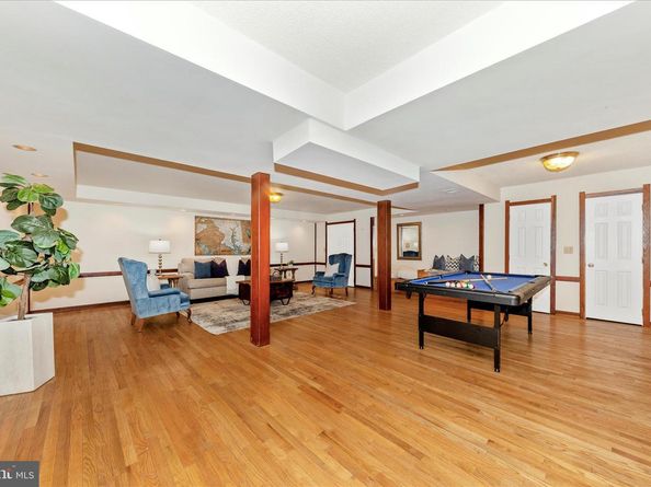 10120 Snowhill, Potomac MD 20854