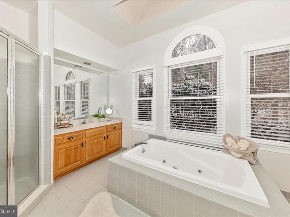 10120 Snowhill, Potomac MD 20854