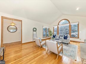 10120 Snowhill, Potomac MD 20854