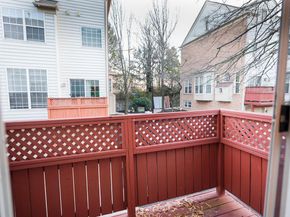 6012 Ricketts Walk, Alexandria VA 22312