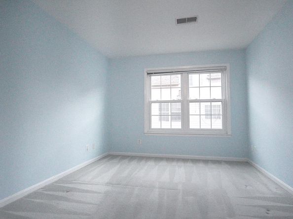 6012 Ricketts Walk, Alexandria VA 22312