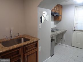 728 W Erie Avenue, Philadelphia PA 19140