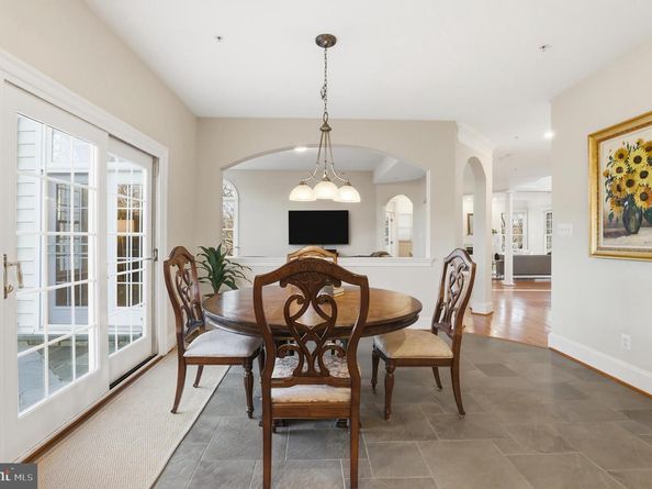 7931 Lakenheath Way, Potomac MD 20854