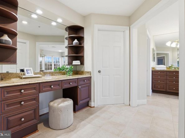 7931 Lakenheath Way, Potomac MD 20854