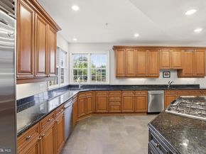 7931 Lakenheath Way, Potomac MD 20854