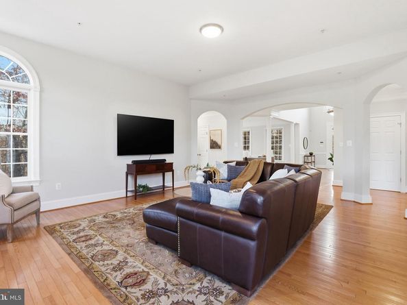 7931 Lakenheath Way, Potomac MD 20854