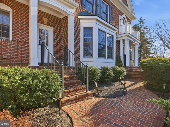 7931 Lakenheath Way, Potomac MD 20854