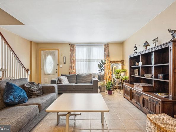 5437 Charles Street, Philadelphia PA 19124