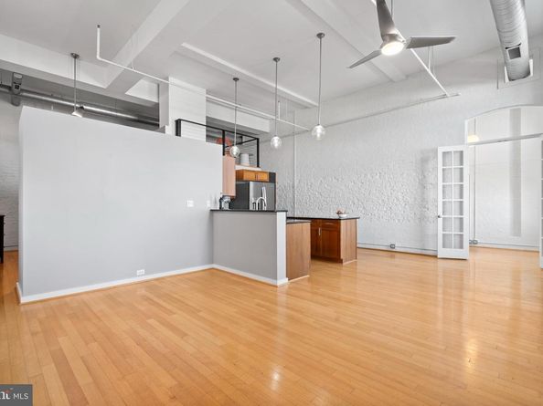 440 12TH Street NE 210, Washington DC 20002