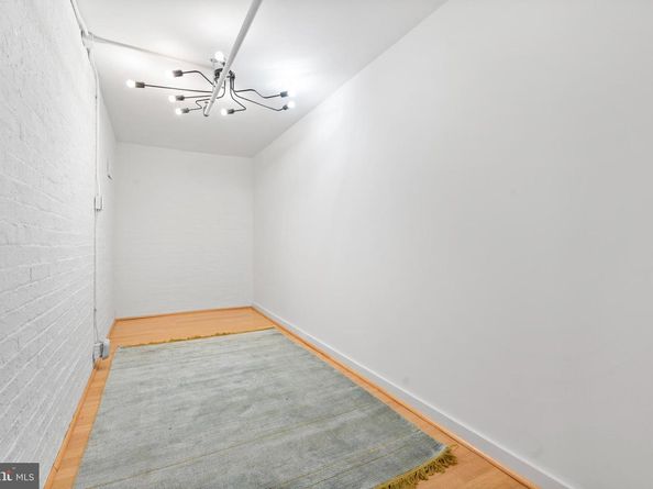 440 12TH Street NE 210, Washington DC 20002