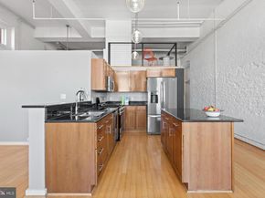440 12TH Street NE 210, Washington DC 20002