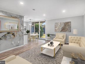 100 E Glenolden Avenue R9, Glenolden PA 19036