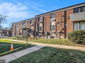 100 E Glenolden Avenue R9, Glenolden PA 19036