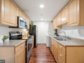 5911 Edsall Road 805, Alexandria VA 22304